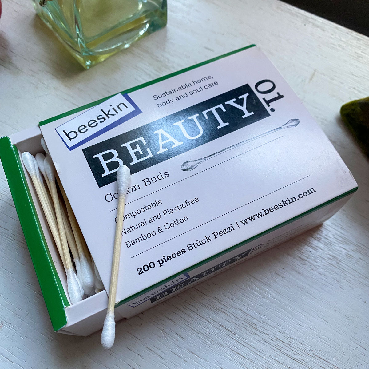 beeskin cotton buds from bamboo and cotton