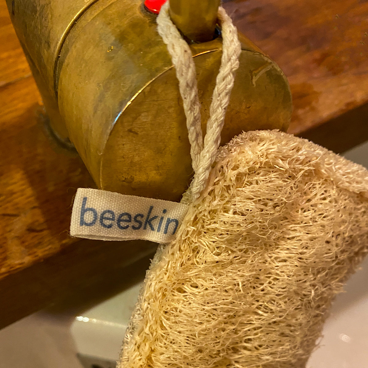 beeskin loofah 03 hang up to dry