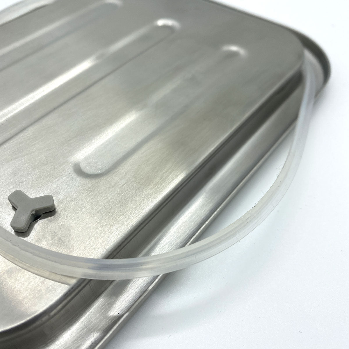 bottom side and sealing ring of the cover of the stainless steel snack box